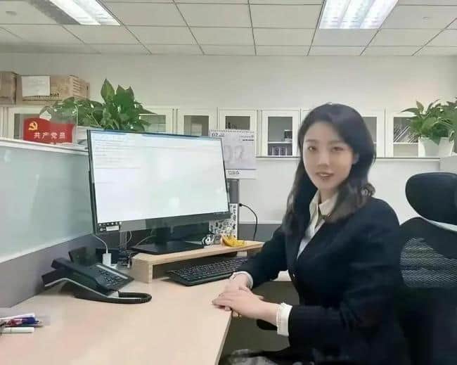 中石油牵手门女主董某啪啪视频泄露私密照被扒