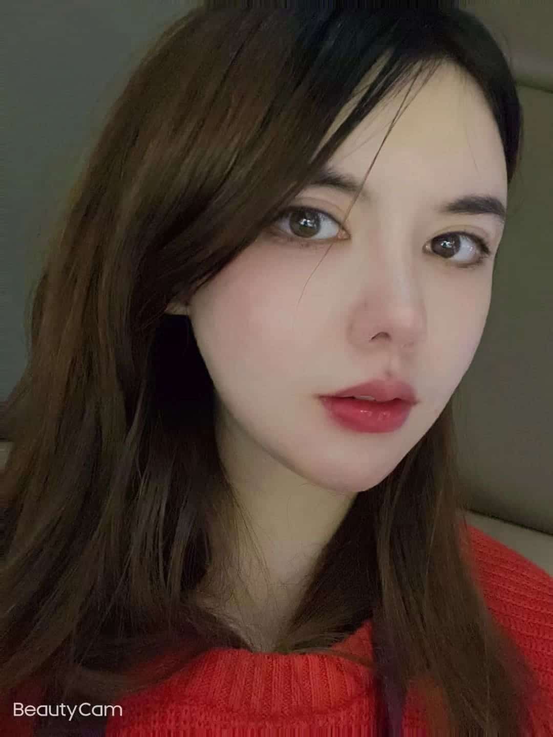 【吃瓜泄密】江苏柜台女销售刘X夏不雅流出反差极大蜂腰蜜桃臀爱液超多204P/12V/3.6G